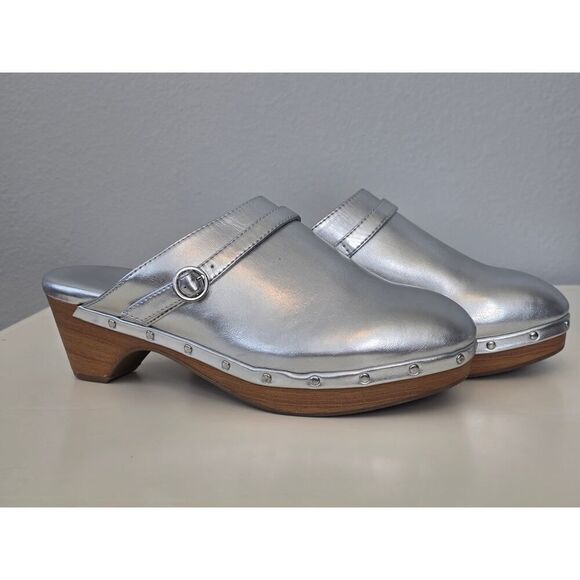Gap Silver Metallic Faux Leather Clogs Women’s 8 Wood Heel Mules Retro Y2K - Picture 3 of 11
